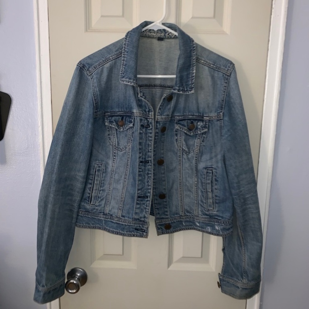 AMERICAN EAGLE Distressed Denim/Jean Jacket